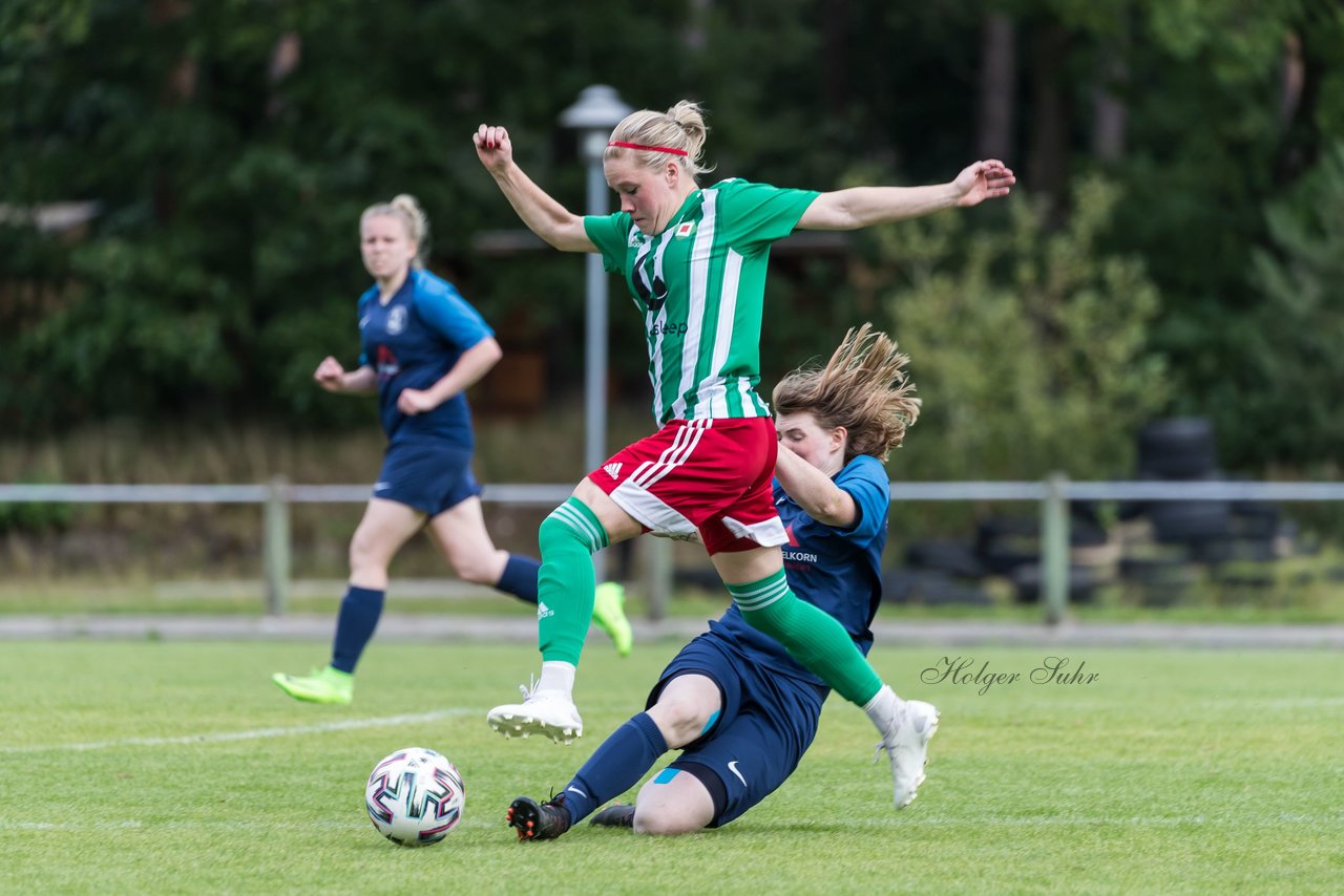 Bild 241 - F SV Boostedt - SV Fortuna St. Juergen : Ergebnis: 2:1